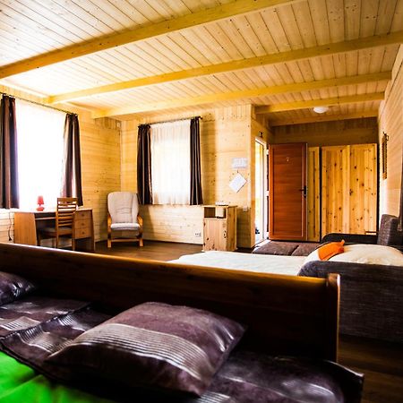 Aparthotel Szatmar Beregi Elmenyliget Fehérgyarmat Exterior foto