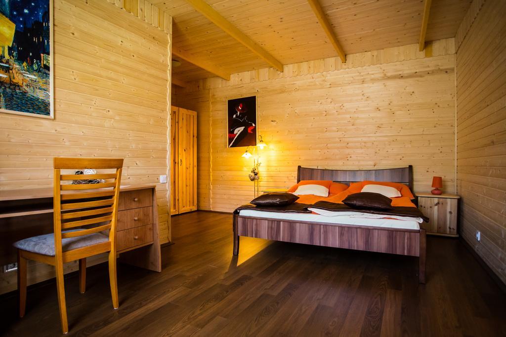 Aparthotel Szatmar Beregi Elmenyliget Fehérgyarmat Exterior foto