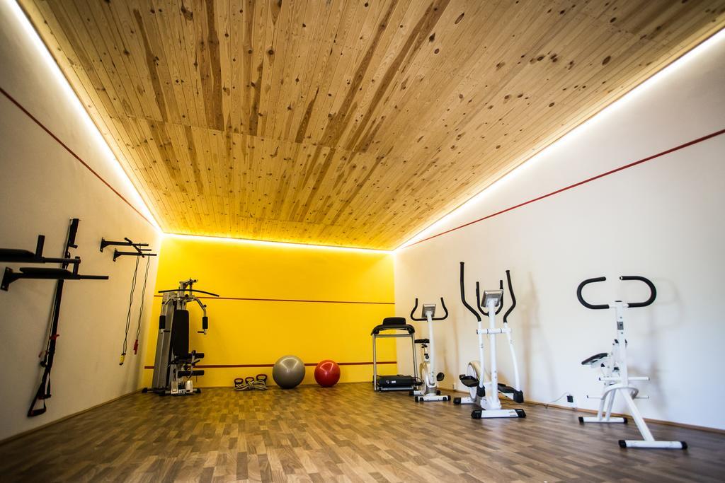 Aparthotel Szatmar Beregi Elmenyliget Fehérgyarmat Exterior foto